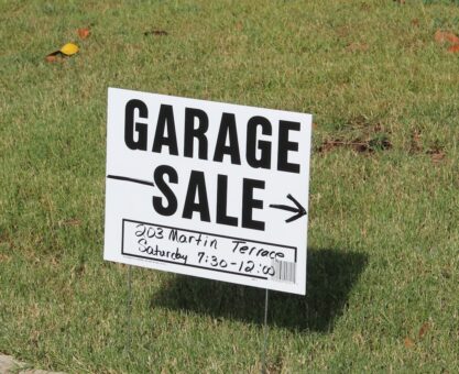 garage sale flyer